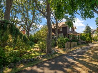 1918 Arts & Crafts Character Home on 4 Lots | Rockland, Victoria BC